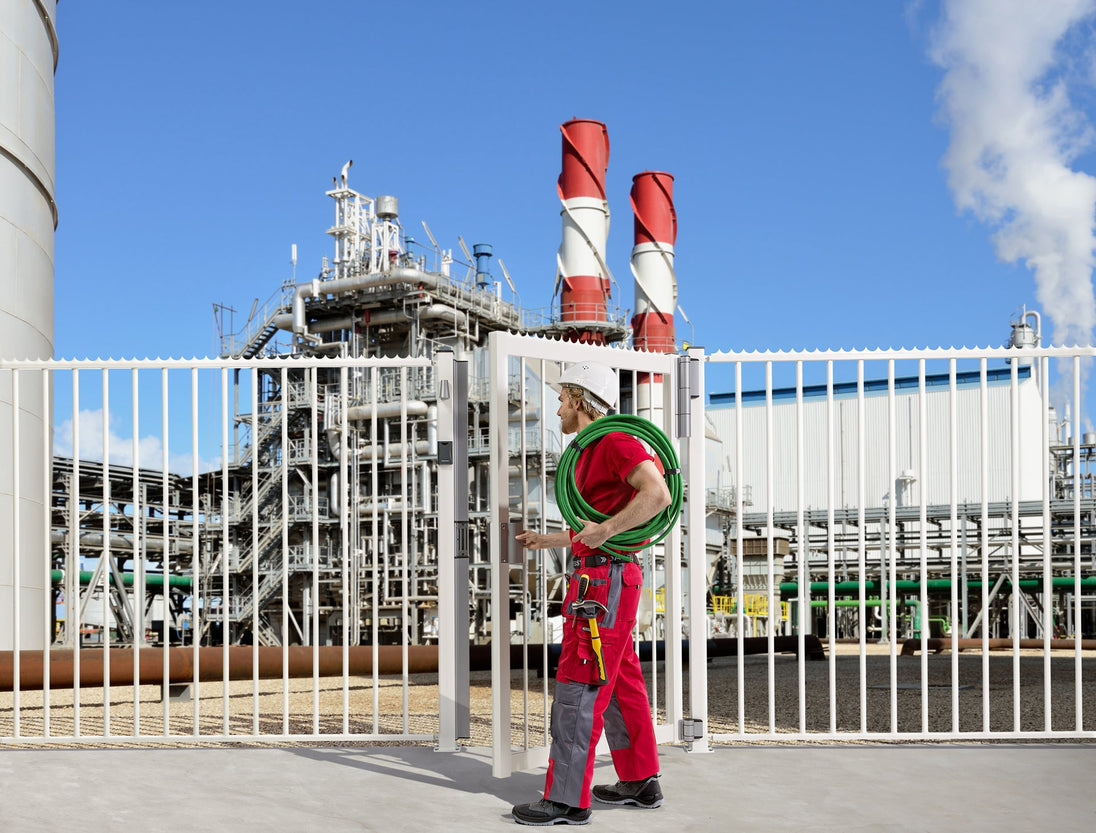 Locinox ant pavirsiaus montuojama elektromagnetine spyna be rankenu.