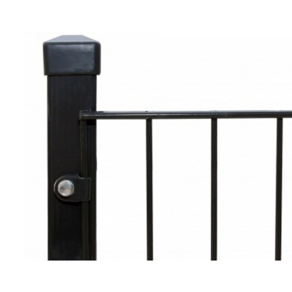 Kabė tvoros segmento tvirtinimui.