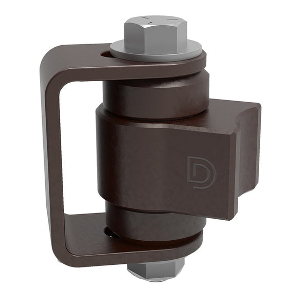 D&D Technologies virinami vyriai.